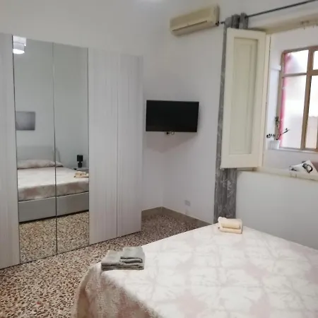 Apartment Alle Falde Di Erice